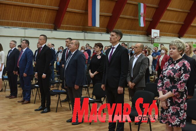 (Ótos András felvétele) (Ótos András felvétele)