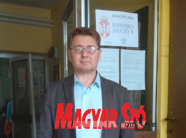 Dr. Molnár Viktor (Fehér Rózsa felvétele) Dr. Molnár Viktor (Fehér Rózsa felvétele)