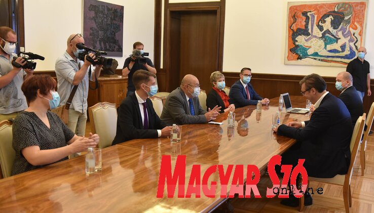 Arról egyelőre nem esett szó, hogy mely minisztériumokban töltenének be pozíciókat a VMSZ politikusai (Ótos András felvétele) Arról egyelőre nem esett szó, hogy mely minisztériumokban töltenének be pozíciókat a VMSZ politikusai (Ótos András felvétele)