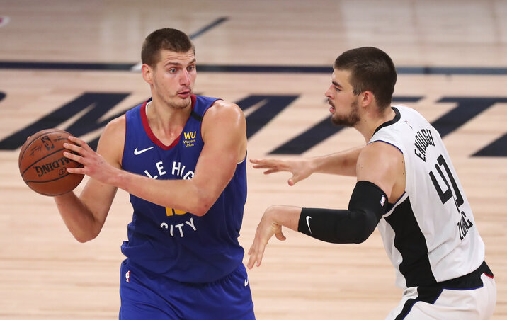 Jokić ezúttal is a gólpasszok számával hívta fel magára a figyelmet (Fotó: Beta/AP) Jokić ezúttal is a gólpasszok számával hívta fel magára a figyelmet (Fotó: Beta/AP)