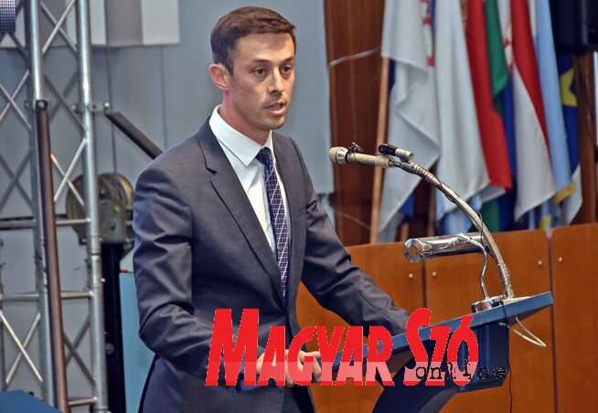 Kiss-Parciu Péter: A vajdasági gazdaságfejlesztési programnak köszönhetően több tízezer emberhez jutottunk el (Fotó: Gergely Árpád) Kiss-Parciu Péter: A vajdasági gazdaságfejlesztési programnak köszönhetően több tízezer emberhez jutottunk el (Fotó: Gergely Árpád)