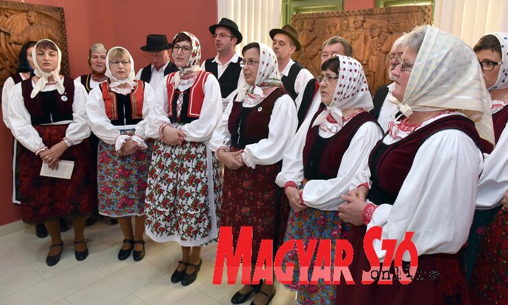 A Bátaszéki Székely Kórus (Ótos András felvétele) A Bátaszéki Székely Kórus (Ótos András felvétele)