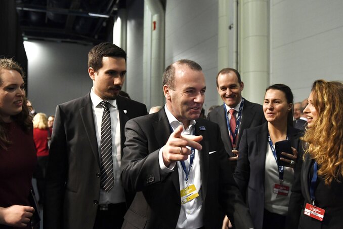 Manfred Weber megérkezik a kongresszusra (fotó: MTI) Manfred Weber megérkezik a kongresszusra (fotó: MTI)