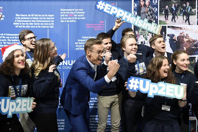 Alexander Stubb a kongresszus előtt (fotó: MTI) Alexander Stubb a kongresszus előtt (fotó: MTI)