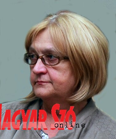 Erdély Lenke: Büszkék vagyunk arra, hogy a művelődés terén odaítélendő díj Fehér Ferenc nevéhez kapcsolódik (Fotó: Dávid Csilla - archív) Erdély Lenke: Büszkék vagyunk arra, hogy a művelődés terén odaítélendő díj Fehér Ferenc nevéhez kapcsolódik (Fotó: Dávid Csilla - archív)