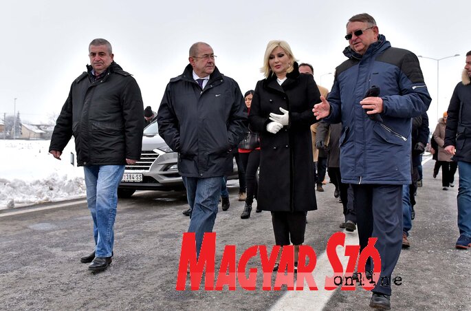 Bogdan Laban, Pásztor István, Zorana Mihajlović és Kern Imre (Fotó: Gergely Árpád) Bogdan Laban, Pásztor István, Zorana Mihajlović és Kern Imre (Fotó: Gergely Árpád)