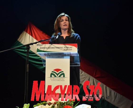 Dr. Varga Judit: Magyar részről alapvető fontosságúnak tartjuk a nemzeti kultúra, a nyelv és a nemzettudat megőrzését, a családok támogatását (Fotó: Ótos András) Dr. Varga Judit: Magyar részről alapvető fontosságúnak tartjuk a nemzeti kultúra, a nyelv és a nemzettudat megőrzését, a családok támogatását (Fotó: Ótos András)