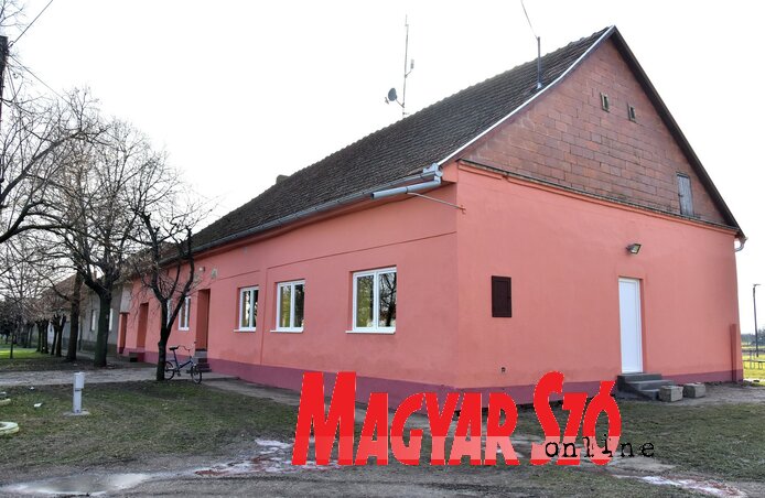 A helyi közösség épületében felújították a nagytermet (Gergely Árpád felvétele)