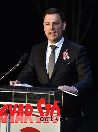 A történelem során akkor tudtunk valamit letenni az asztalra, ha a magyarság teljes egésze képes volt egységet alkotni – fogalmazott Tuzson Bence (Ótos András felvétele) A történelem során akkor tudtunk valamit letenni az asztalra, ha a magyarság teljes egésze képes volt egységet alkotni – fogalmazott Tuzson Bence (Ótos András felvétele)