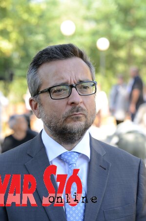 Dr. Hegyi László helyettes államtitkár Dr. Hegyi László helyettes államtitkár