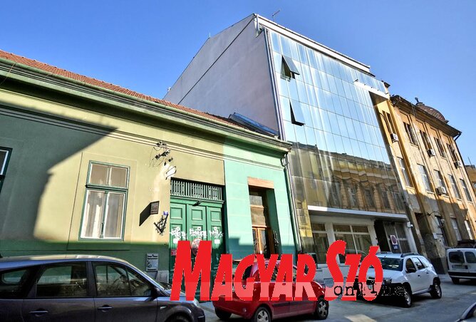 A Magyar Ház melletti épület is a Médiaház részét képezi majd (Kép: Gergely Árpád)