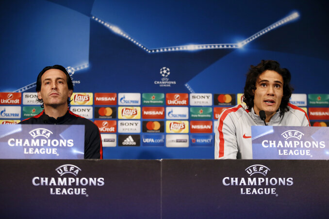 Unay Emeri, a PSG edzője (balról) és Edinson Cavani, a párizsiak gólvágója a tegnapi sajtótájékoztatón