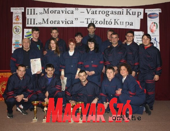 A házigazda Moravicai Önkéntes Tűzoltóság csapatai (Kazinczy Paszterkó Dianna felvétele)