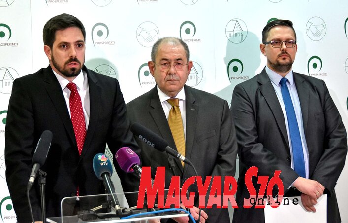 Magyar Levente, Pásztor István és Juhász Bálint (Gergely Árpád felvétele) Magyar Levente, Pásztor István és Juhász Bálint (Gergely Árpád felvétele)