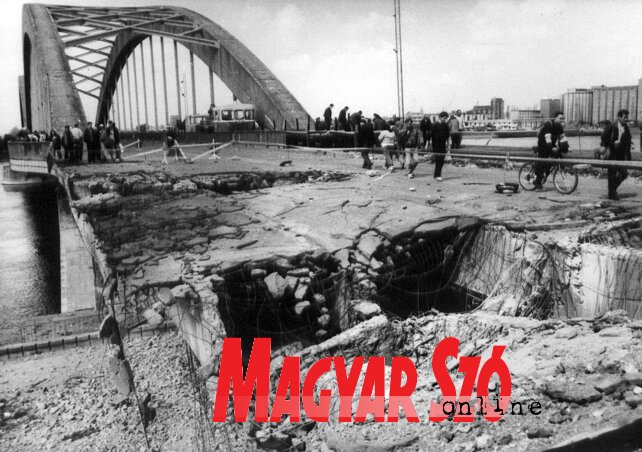 A 78 napig tartó légitámadásokban rengeteg objektumot megsemmisítettek, Újvidéket számtalan találat érte, sokáig egy híd sem volt használható a Dunán (Dávid Csilla felvétele)