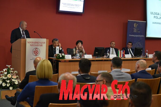 Pásztor István: Szerbia és Magyarország közötti kapcsolatok olyan magaslatokat értek el, amilyenekre emlékezetünkben nem volt példa (Fotó: Ótos András) Pásztor István: Szerbia és Magyarország közötti kapcsolatok olyan magaslatokat értek el, amilyenekre emlékezetünkben nem volt példa (Fotó: Ótos András)