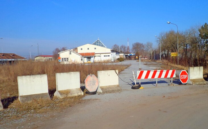 A régi határátkelő Horgos és Röszke között (Fotó: Kozma Rita) A régi határátkelő Horgos és Röszke között (Fotó: Kozma Rita)