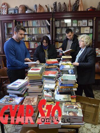 Az MNT 600 ezer dinár támogatást adott, amiből több mint 500 könyvet tudott vásárolni a könyvtár (Fotó: Lakatos János)
