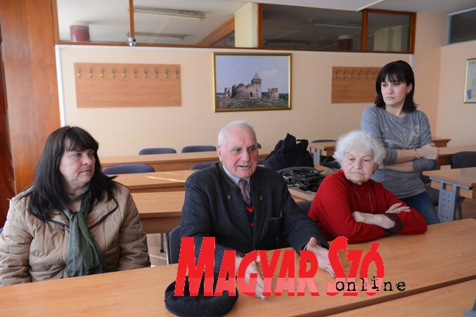 Skraván Erzsébet, Genics István, Kolarity Erzsébet, Anne Rose Filipović (Fotó: Molnár Edvárd) Skraván Erzsébet, Genics István, Kolarity Erzsébet, Anne Rose Filipović (Fotó: Molnár Edvárd)