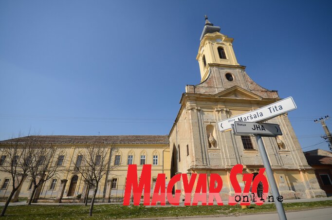 Az úgynevezett fehér templom (Fotó: Molnár Edvárd) Az úgynevezett fehér templom (Fotó: Molnár Edvárd)