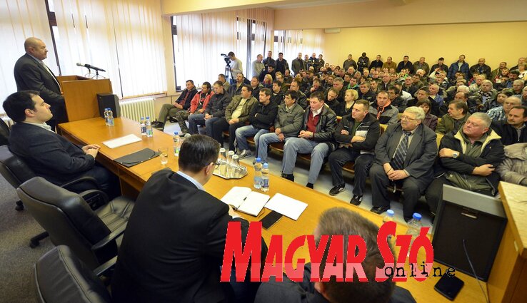 Magyarcsernyén (is) nagy volt az érdeklődés (Ótos András felvétele) Magyarcsernyén (is) nagy volt az érdeklődés (Ótos András felvétele)