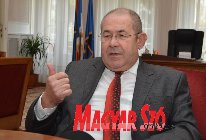 Pásztor István: Az emberek kapaszkodót keresnek és a mi dolgunk ebben segíteni (Fotó: Ótos András) Pásztor István: Az emberek kapaszkodót keresnek és a mi dolgunk ebben segíteni (Fotó: Ótos András)