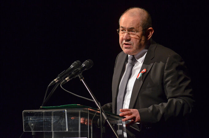Pásztor István: Ahhoz, hogy megtarthasson bennünket a nemzet hálója, nem fordulhatunk egymás ellen (Fotók: Molnár Edvárd) Pásztor István: Ahhoz, hogy megtarthasson bennünket a nemzet hálója, nem fordulhatunk egymás ellen (Fotók: Molnár Edvárd)