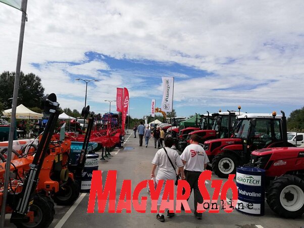 Az Expo immár 18 éve nyújt lehetőséget a bemutatkozásra, kapcsolatépítésre Az Expo immár 18 éve nyújt lehetőséget a bemutatkozásra, kapcsolatépítésre