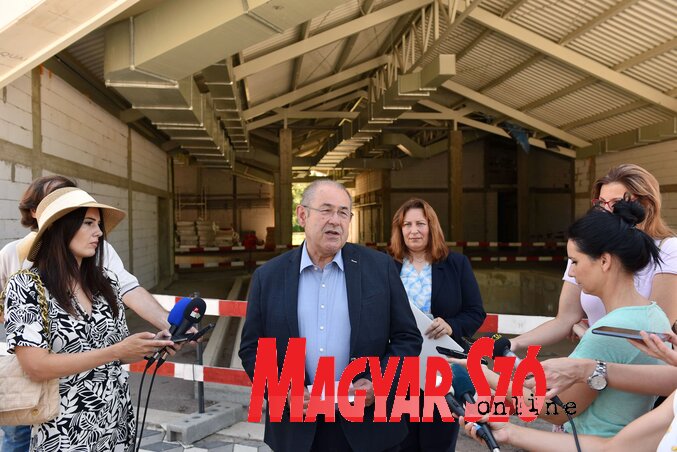 A munkálatok másfél évig szüneteltek (Fotó: Molnár Edvárd) A munkálatok másfél évig szüneteltek (Fotó: Molnár Edvárd)