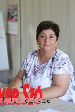 Sípos Hajnalka, a zentagunarasi helyi közösség végrehajtó bizottságának az elnöke Sípos Hajnalka, a zentagunarasi helyi közösség végrehajtó bizottságának az elnöke