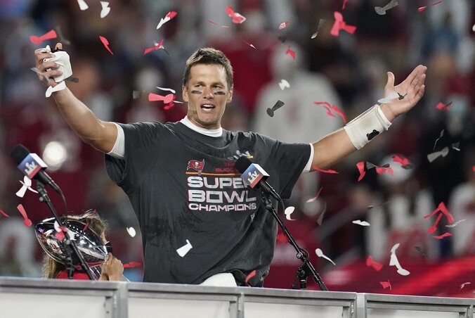 Az elnyűhetetlen Tom Brady első tampai szezonjában Super Bowl-győzelemig vezette a Buccaneerst (Fotó: Beta/AP) Az elnyűhetetlen Tom Brady első tampai szezonjában Super Bowl-győzelemig vezette a Buccaneerst (Fotó: Beta/AP)