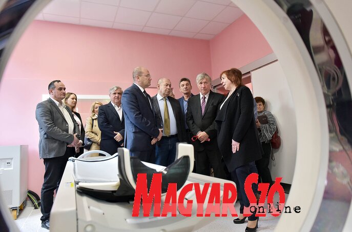 A CT-berendezés az első lépés a kórház teljes modernizálása felé vezető úton (Gergely Árpád felvétele) A CT-berendezés az első lépés a kórház teljes modernizálása felé vezető úton (Gergely Árpád felvétele)