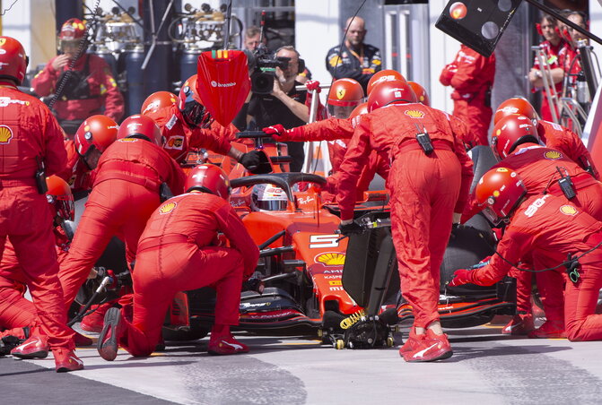 Igazságtalanság történt a Ferrarival szemben (Fotó: Beta/AP) Igazságtalanság történt a Ferrarival szemben (Fotó: Beta/AP)