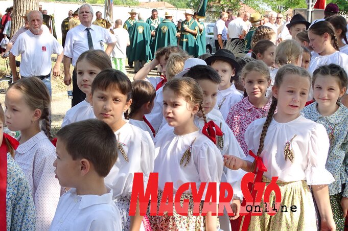 Gyerekek sokasága (Fotó: Góbor Béla) Gyerekek sokasága (Fotó: Góbor Béla)