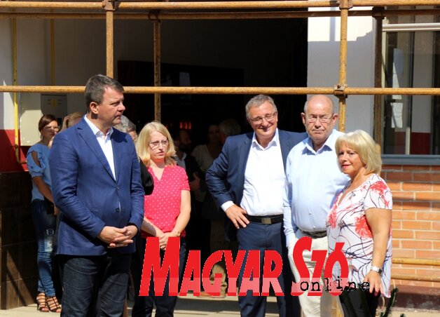 Megújul a Zeneiskola épülete (Tóth Péter felvétele) Megújul a Zeneiskola épülete (Tóth Péter felvétele)