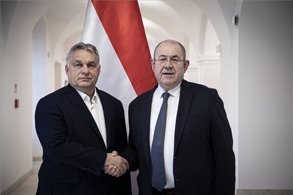 Orbán Viktor fogadta Pásztor Istvánt (Fotó: MTI) Orbán Viktor fogadta Pásztor Istvánt (Fotó: MTI)