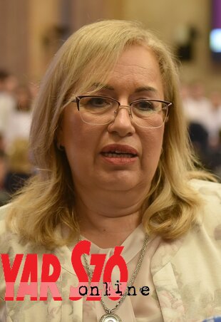 Prof. dr. Ksenija Bošković: Aki ezt a hivatást választja, azt nem kizárólag az egzisztenciális körülmények vezérlik (Fotó: Ótos András) Prof. dr. Ksenija Bošković: Aki ezt a hivatást választja, azt nem kizárólag az egzisztenciális körülmények vezérlik (Fotó: Ótos András)