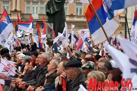 Aleksandar Vučić újvidéki kampányrendezvénye (Ótos András felvétele)