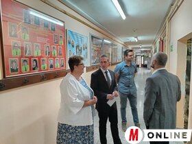 Tanévkezdés iskola iskolatáska
