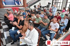 Ünnepélyesen átadták az állattenyésztés fejlesztését szolgáló tartományi támogatásokat Újvidéken