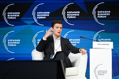 Egyszer még államfő is lehet – vélekedett Brnabićet méltatva Vučić (Fotó: Beta)
