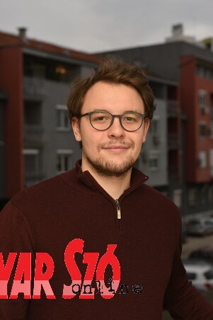 Sörös Andor, a társszervező VMSZ Ifjúsági Fórum újvidéki szervezetének elnöke. Sörös Andor, a társszervező VMSZ Ifjúsági Fórum újvidéki szervezetének elnöke.