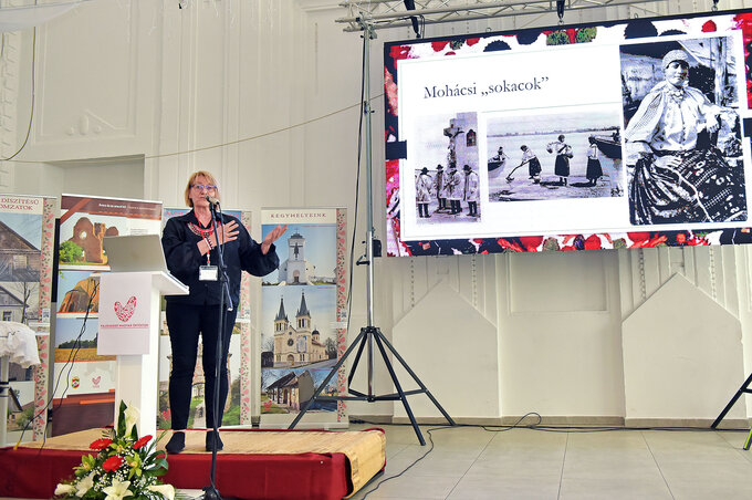 Dr. Minorics Tünde már húsz éve kutatja a mohácsi busójárást (Gergely Árpád felvétele) Dr. Minorics Tünde már húsz éve kutatja a mohácsi busójárást (Gergely Árpád felvétele)