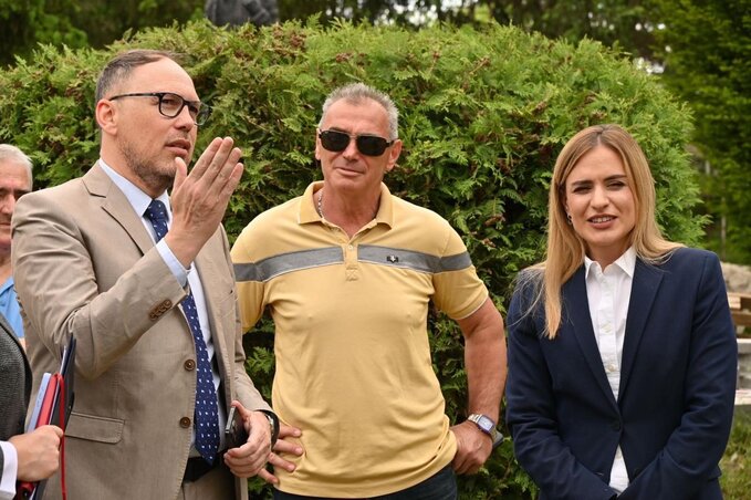 Kúlán és Cservenkán járt Milica Đurđević Stamenkovski munkaügyi, foglalkoztatási, veteránügyi és szociális miniszter (Fotó: Jelena Pavkov) Kúlán és Cservenkán járt Milica Đurđević Stamenkovski munkaügyi, foglalkoztatási, veteránügyi és szociális miniszter (Fotó: Jelena Pavkov)