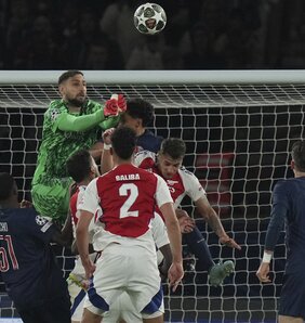 Arteta szerint Donnarumma (zöldben) jelentette a lényegi különbséget a két csapat között (Fotó: Beta/AP)