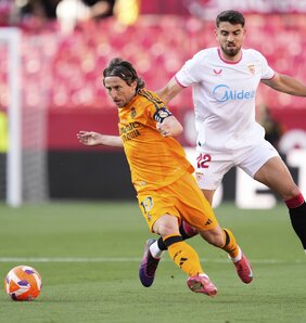 Luka Modrić a Realtól távozik ugyan, de a focival nem hagy fel (Fotó: Beta/AP)