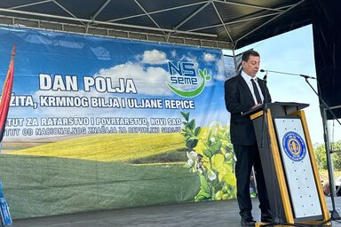 Prof. dr. Branko Markoski: Szerbia ma a legkorszerűbb agrotechnikai és genetikai technológiák alkalmazásával nemzetközi szinten is megállja a helyét (A tartományi kormány felvétele)