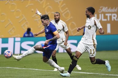 Enzo Fernández a 79. percben eldöntötte a három pont sorsát (Fotó: Beta/AP)