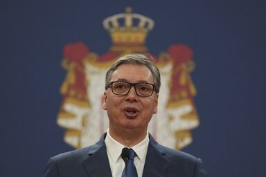 Habár Vučić a legnagyobb hatalommal bíró személy az országban, hivatalosan mégsem ő a legjobban fizetett állami tisztségviselő (Fotó: Beta)