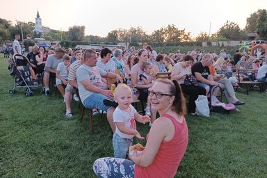 A múlt évi falunap egyik vidám pillanata (Kazinczy Paszterkó Diana felvétele)
